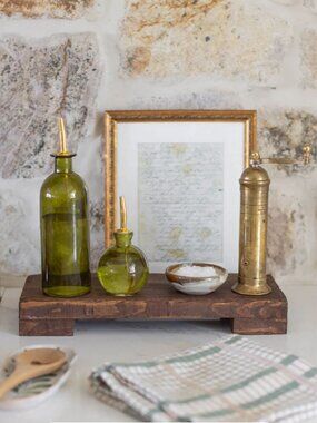 BNWT - Primrose x The Jilly Box Rustic Wood Riser